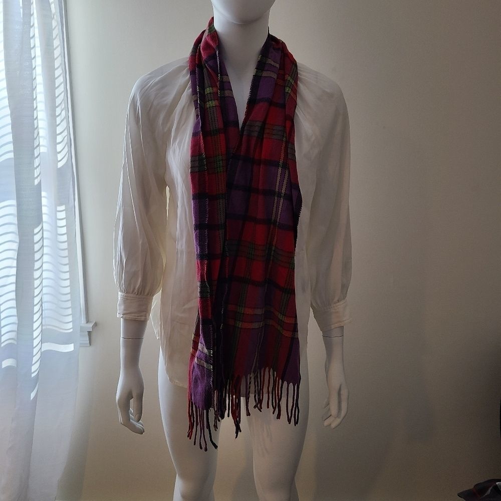 Scarf - Picture 7 of 9